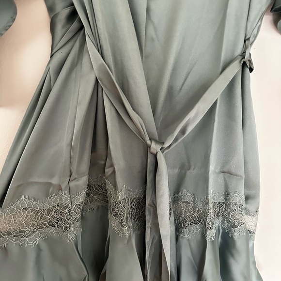 VICTORIA’S SECRET | Aqua Flounce Satin Robe - Picture 8 of 8